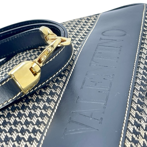 Vintage & Rare VALENTINO GARAVANI Satchel & Crossbody 🫠 - Picture 6 of 16